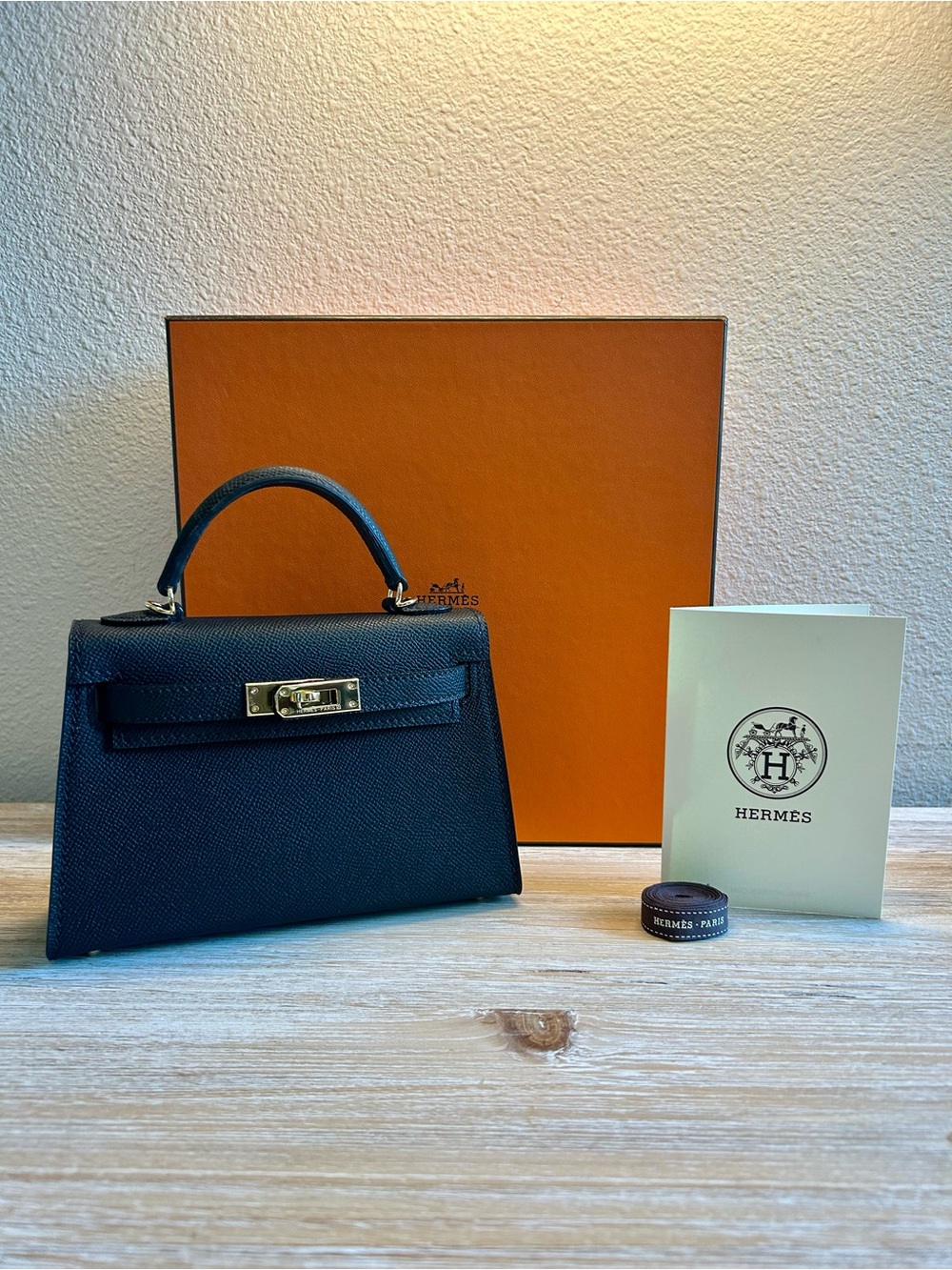 Mini Kelly in Black